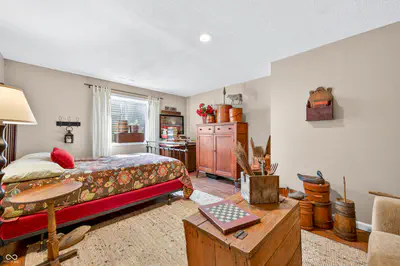 697 Lake Vista Drive, Columbus - 50