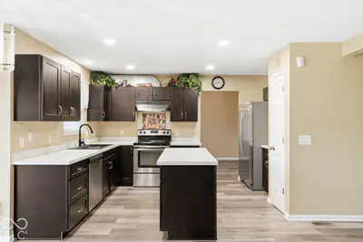 6430 Kentstone Drive, Indianapolis - 16
