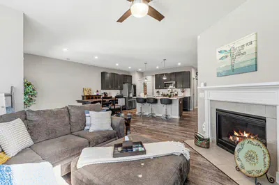 13540 Dewpoint Lane, Fishers - 12