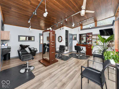 25 W 9th Street, Lapel - 3