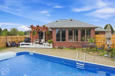 6765 Hall Road, Plainfield - 37
