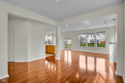2542 Middle View Drive, Columbus - 9