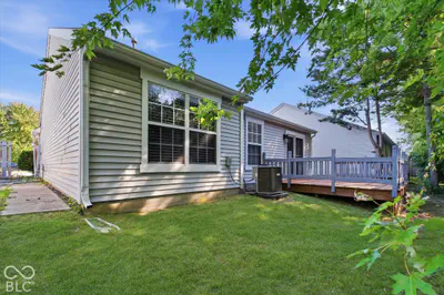9741 Roxbury Drive, Fishers - 33