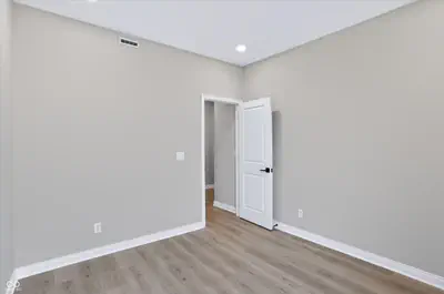6757 Thresher Pass, McCordsville - 22