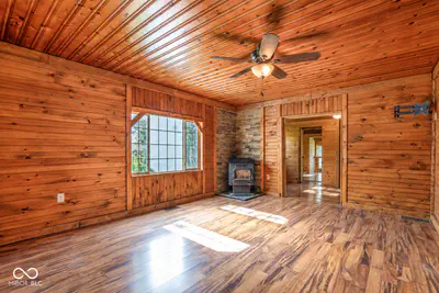 9781 Walnut Street, Lapel - 5