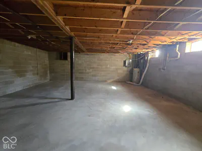 2861 Colonial Avenue, Terre Haute - 23