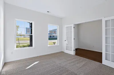 8689 Meadowlands Court, Plainfield - 18