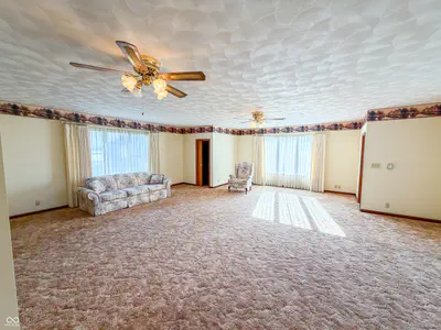 10449 W 300 S, Jamestown - 40