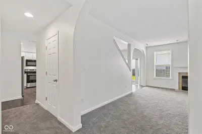 5779 Blue Sky Drive, Whitestown - 13