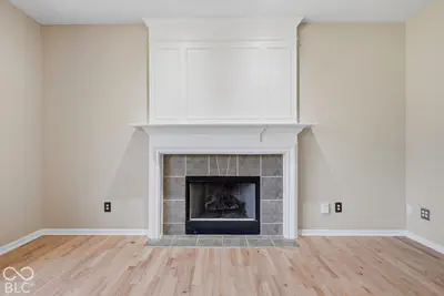 11795 Suncatcher Drive, Fishers - 13
