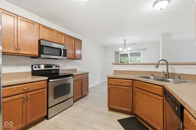 4459 Everest Drive, Westfield - 16