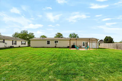 150 Sunset Court, Cicero - 35