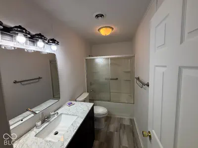 210 Hillside Drive, Hartford City - 27
