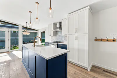 5461 Poplar Drive, Columbus - 28