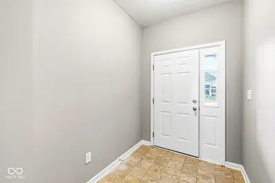 5350 Tanglewood Lane, Whitestown - 4