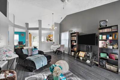 5714 Eden Village Drive, Indianapolis - 6