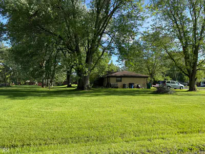 8191-8193 Maple Drive, Mooresville - 2