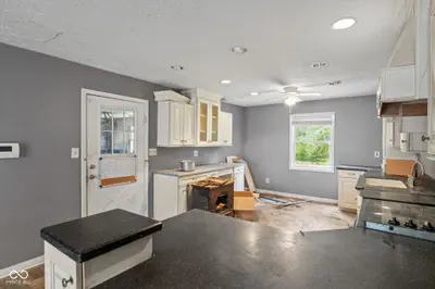 10580 State Road 243, Cloverdale - 14