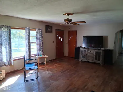 5285 N Yoho Road, Solsberry - 4