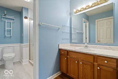 8140 Burnett Boulevard, Avon - 23