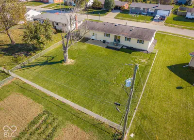 9032 Shadow Drive, Brookville - 32