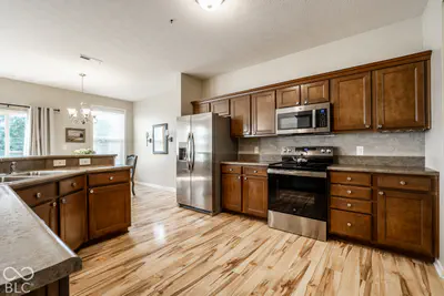 3681 White Cliff Way, Whitestown - 10