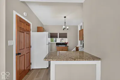 20 Woodland Drive, Indianapolis - 21