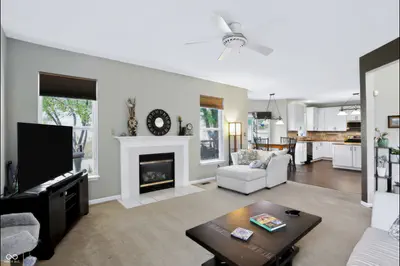 11810 Queenwood Court, Fishers - 19