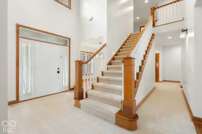 725 Greystone Court, Columbus - 11