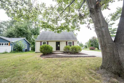 715 Homewood Drive, Carmel - 2