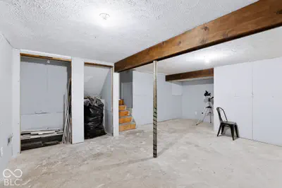 6524 Breeds Hill Court, Indianapolis - 26