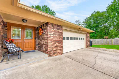 261 Oakwood, Greenwood - 10