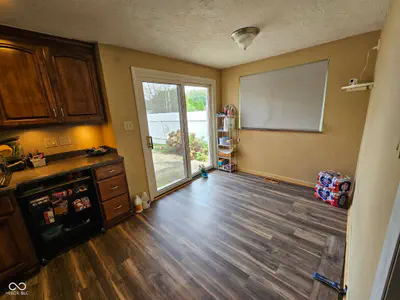 311 Edgeway Drive, Alexandria - 8