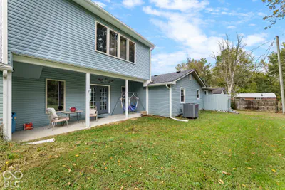12407 E Us Highway 50, Seymour - 39