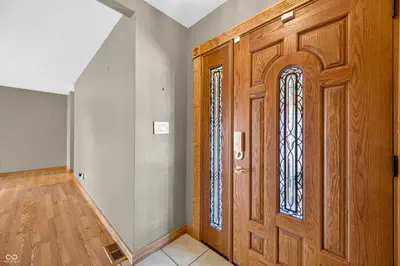 2846 Hillside Drive, Bedford - 4