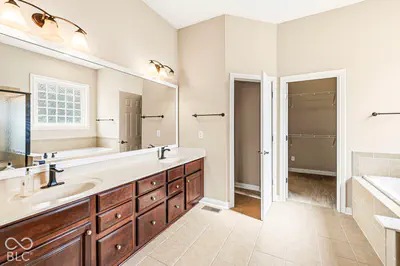 10527 Serra Vista Point, Fishers - 25