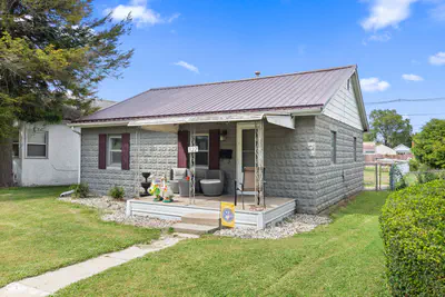 322 E 7th Street, Rushville - 4