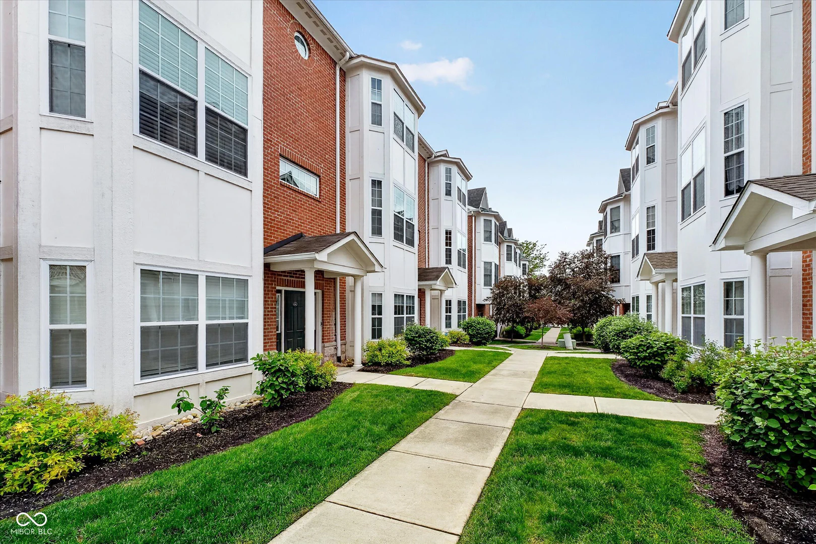 856 Park Trail Drive, Carmel