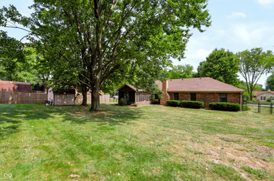 620 S Ashbourne Lane, Greenwood - 28
