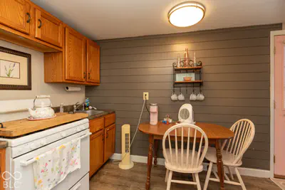 425 E College Avenue, Brownsburg - 19