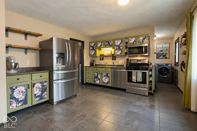 1021 Eastlawn Drive, Whiteland - 9