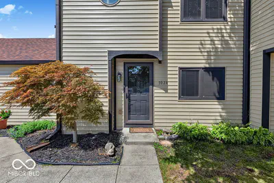 5924 Highgate Circle E, Indianapolis - 2