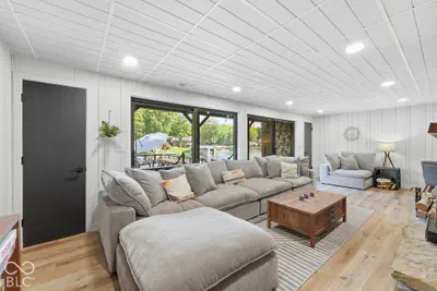 6272 Grosbeak Court, Nineveh - 14