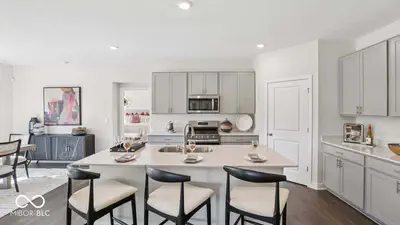 273 Heritage Pass, Greenfield - 12
