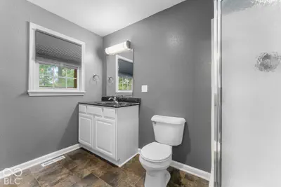 1521 Robin Hood Drive, Seymour - 26