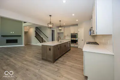1914 Delp Court, Avon - 10