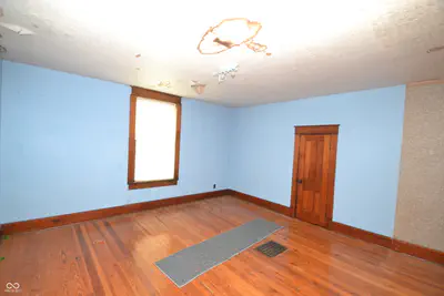 1606 County Road 1350, Kempton - 46