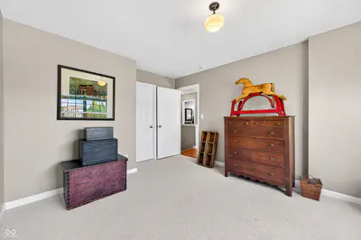 697 Lake Vista Drive, Columbus - 34