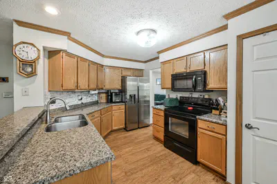 10997 Ridge Court, Fishers - 9