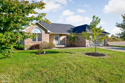 2420 E Mill Stream Drive, Greenfield - 3